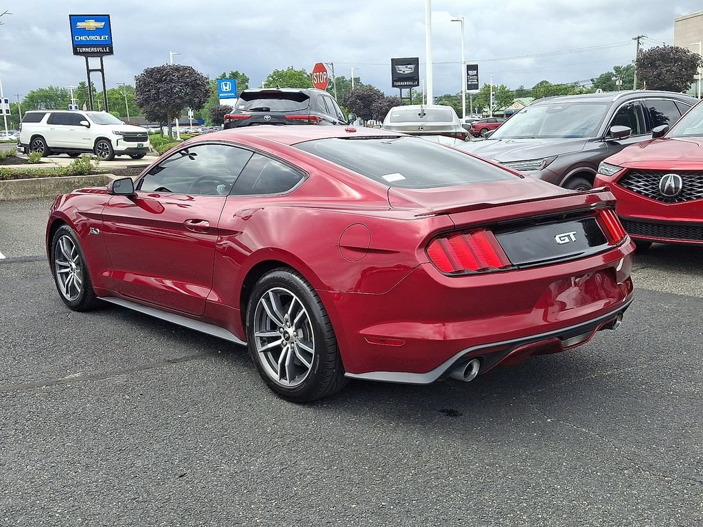 Used 2017 Ford Mustang GT Premium RWD image 4