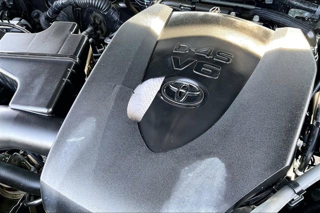 Used 2018 Toyota Tacoma TRD Sport image 34