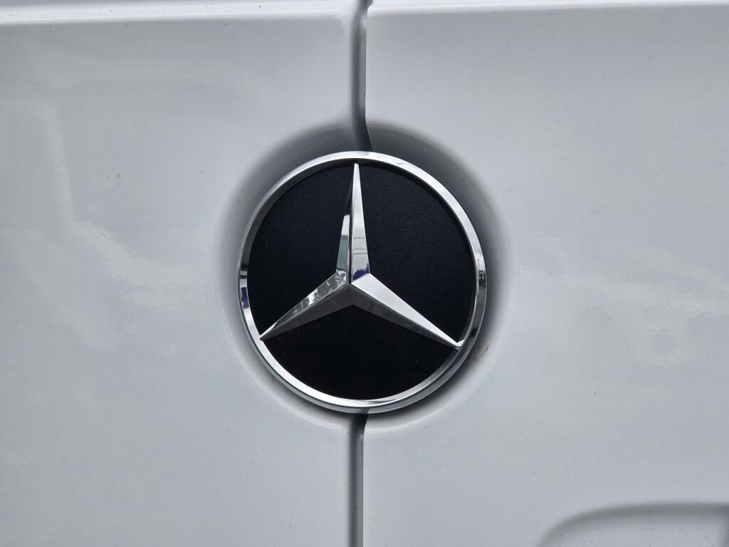 New 2025 Mercedes-Benz Sprinter 2500 image 11