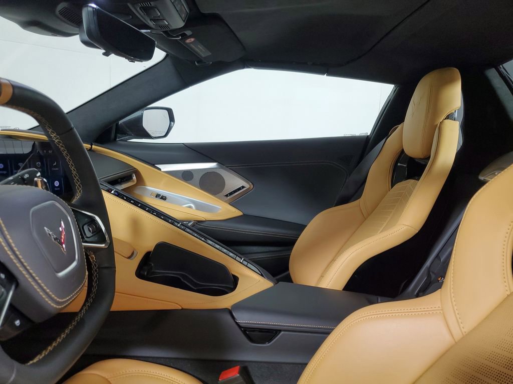 Used 2024 Chevrolet Corvette Stingray Premium Conv w/ Z51 Performance Package RWD image 13