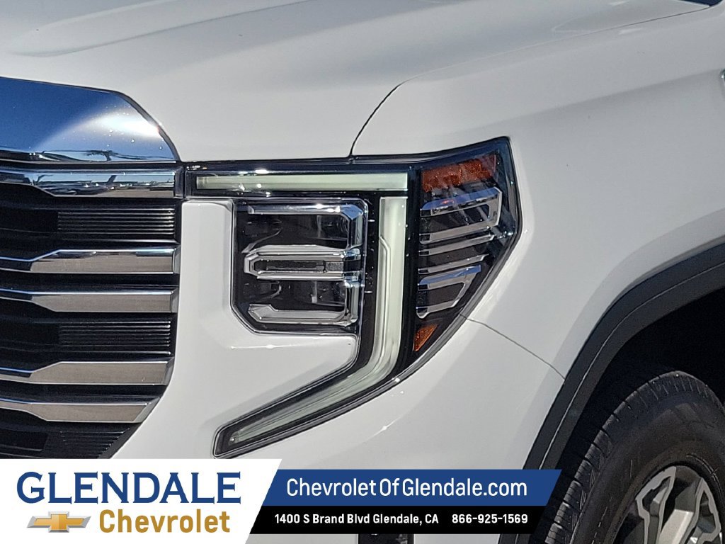 Used 2025 GMC Sierra 1500 SLT RWD image 9