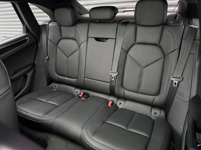 New 2026 Porsche Macan S image 32