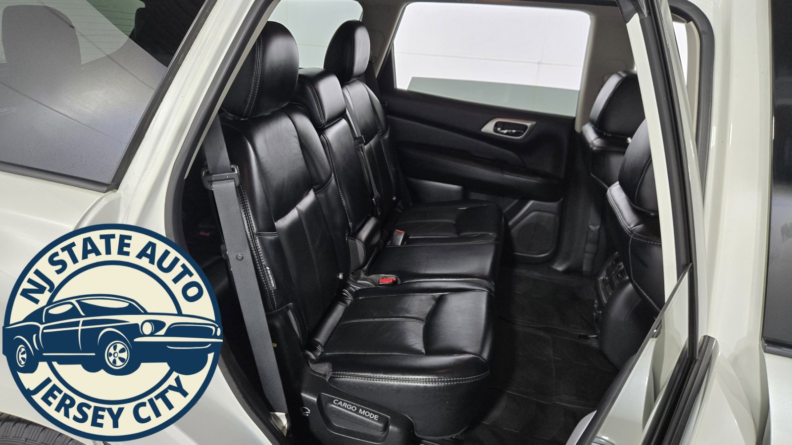 Used 2018 Nissan Pathfinder SL image 36