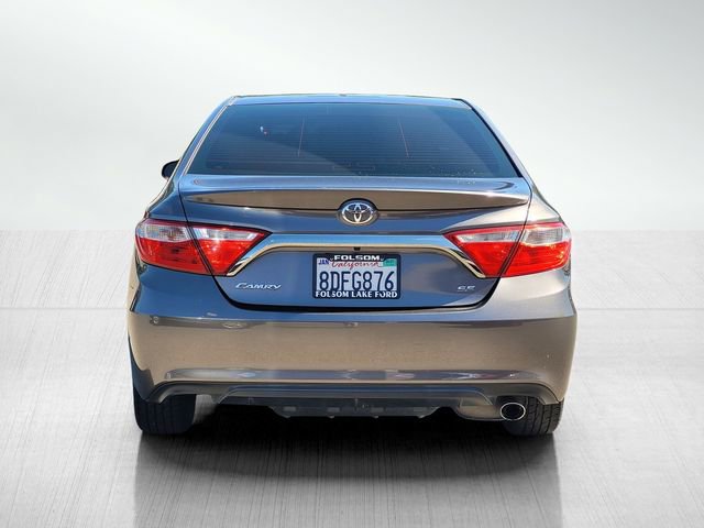 Used 2015 Toyota Camry SE image 5