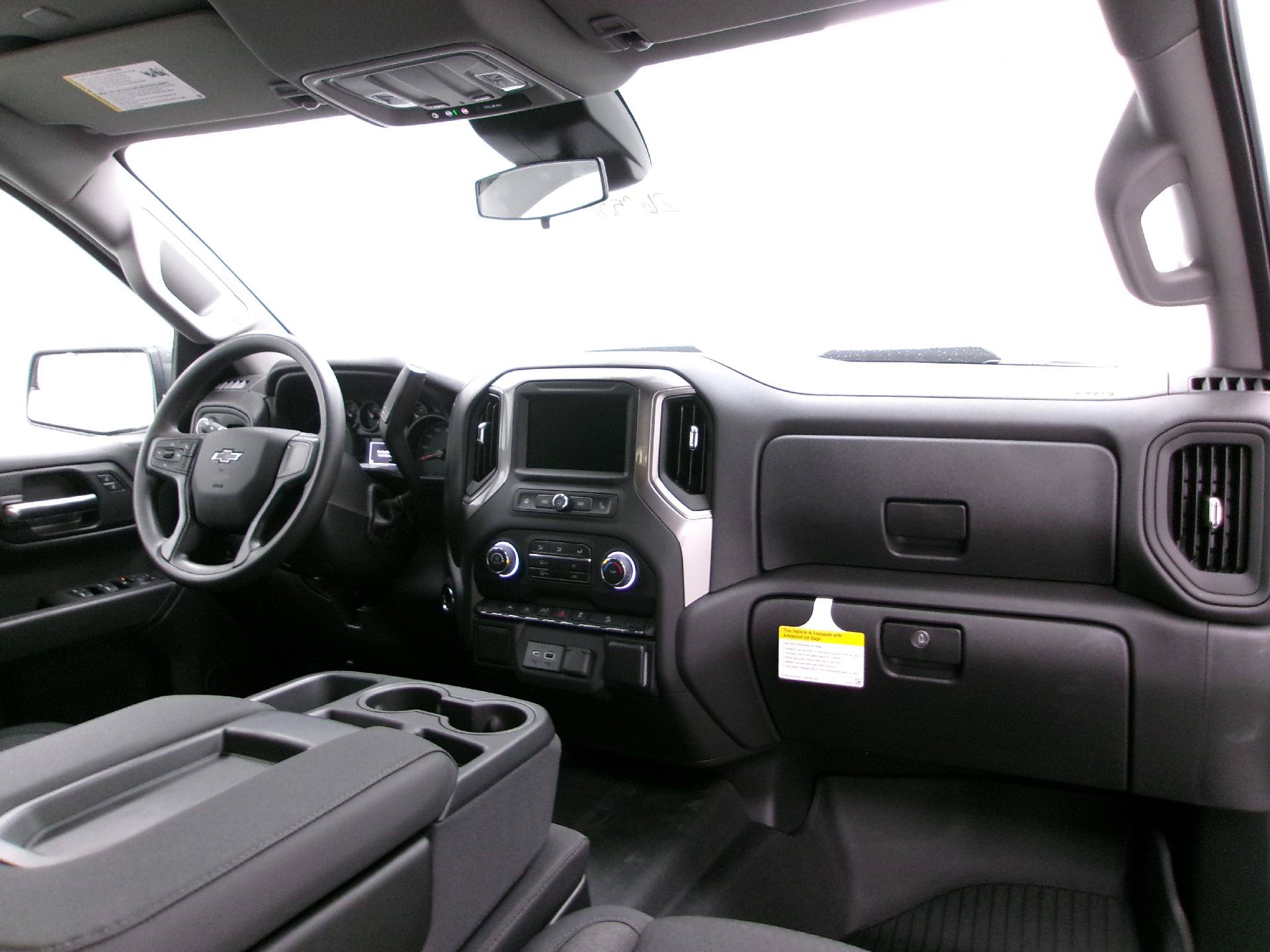 New 2026 Chevrolet Silverado 1500 Custom Trail Boss AWD/4WD image 3