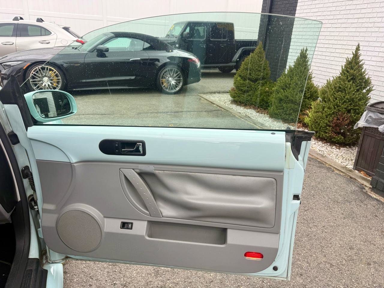 Used 2004 Volkswagen Beetle GLS FWD image 19