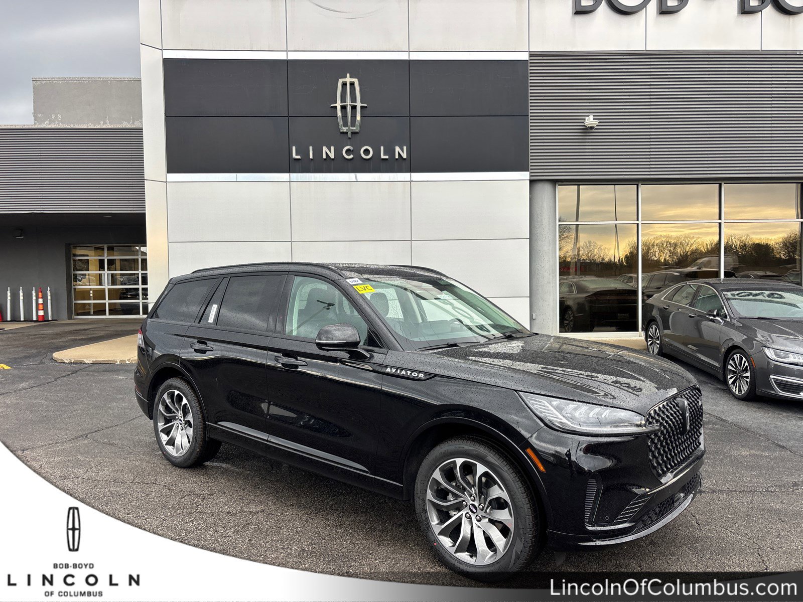 New 2026 Lincoln Aviator AWD image 1