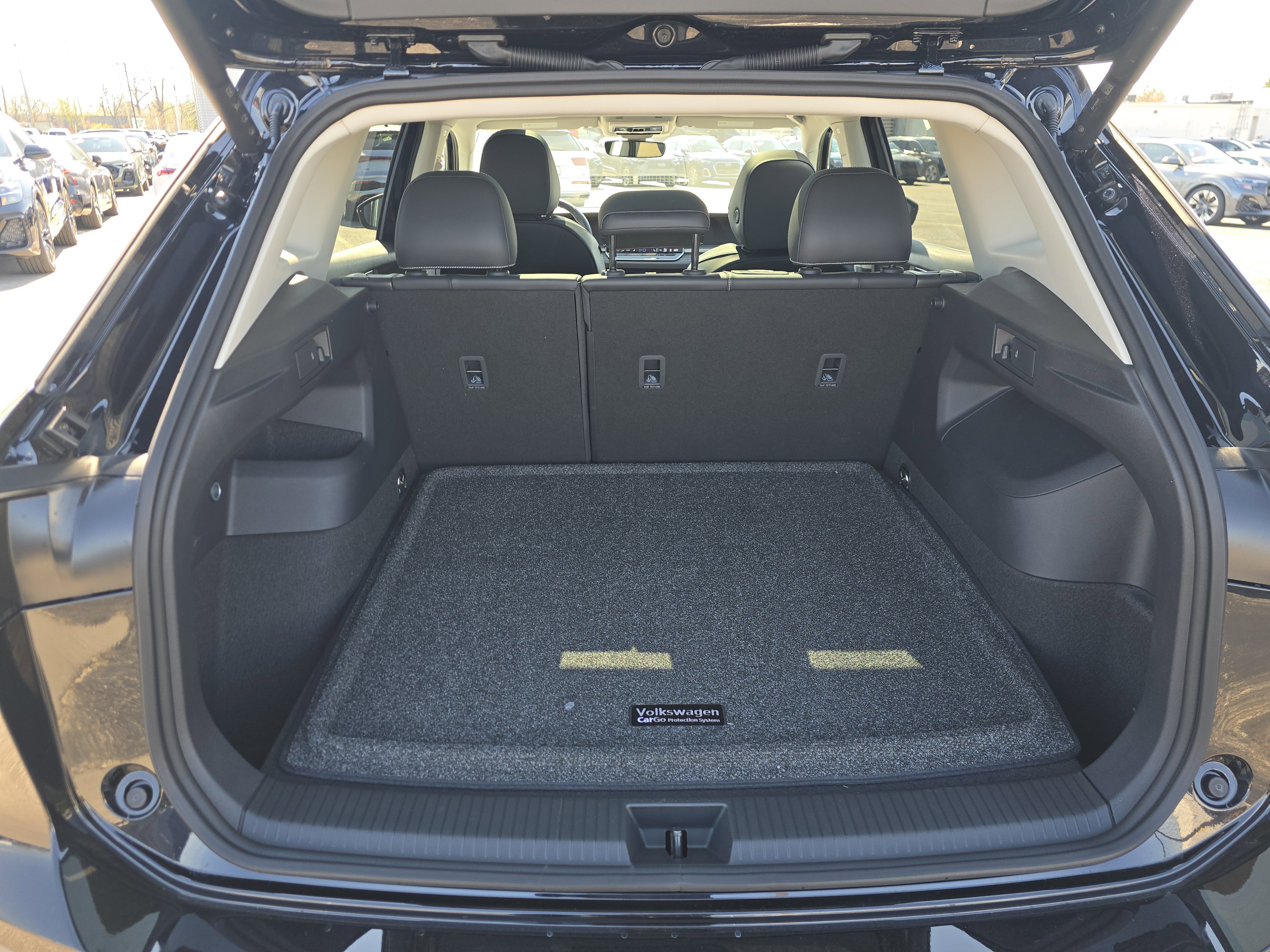 New 2026 Volkswagen Tiguan SE FWD image 15