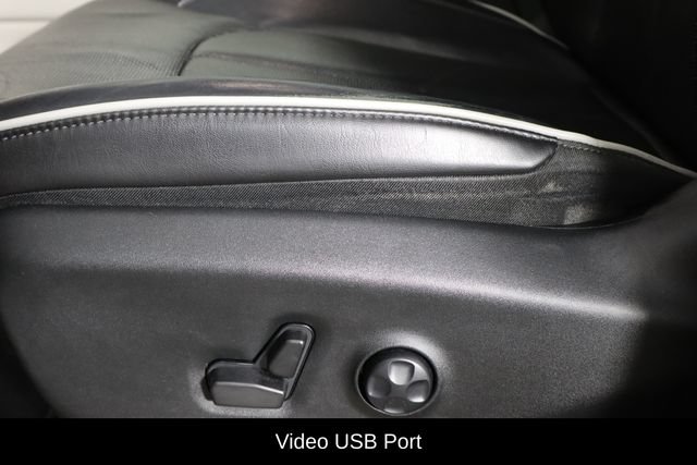 Used 2023 Chrysler Pacifica Limited w/ Uconnect Theater Family Group AWD/4WD image 28
