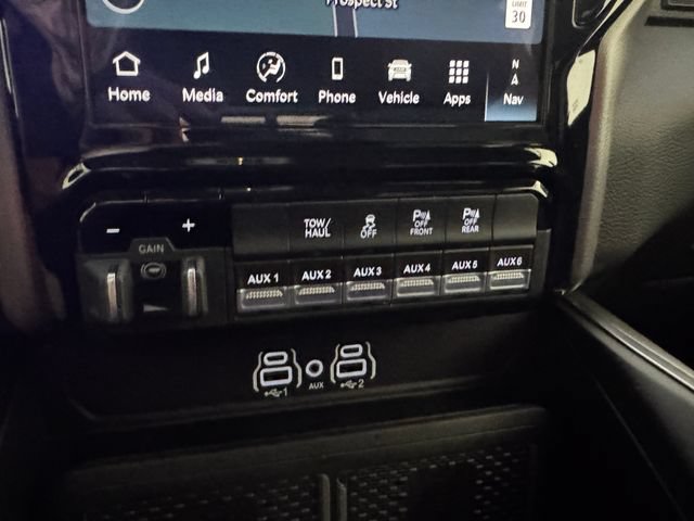 New 2026 RAM 2500 Big Horn AWD/4WD image 8