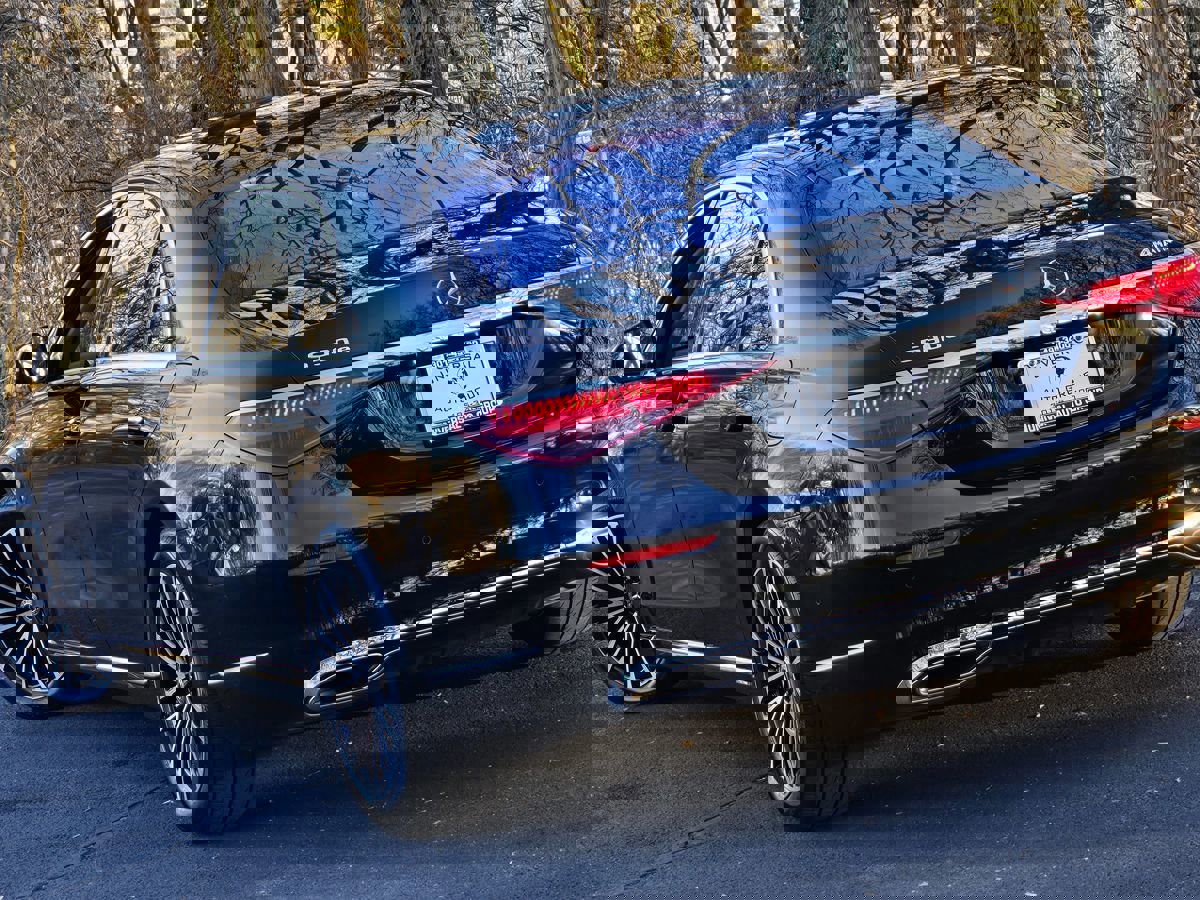 Used 2023 Mercedes-Benz S 580e 4MATIC Sedan w/ Warmth & Comfort Package image 90