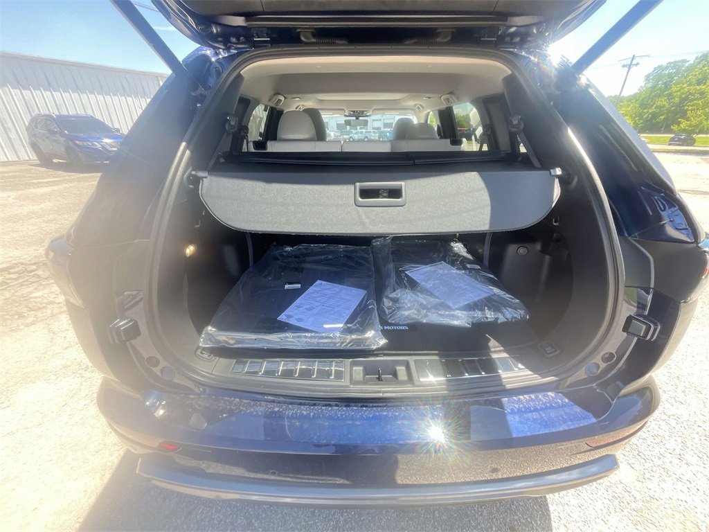 New 2025 Mitsubishi Outlander SE image 24