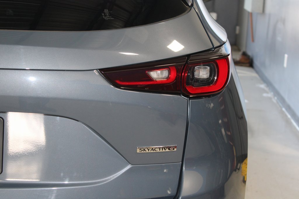 Used 2023 MAZDA CX-5 Carbon Edition image 44