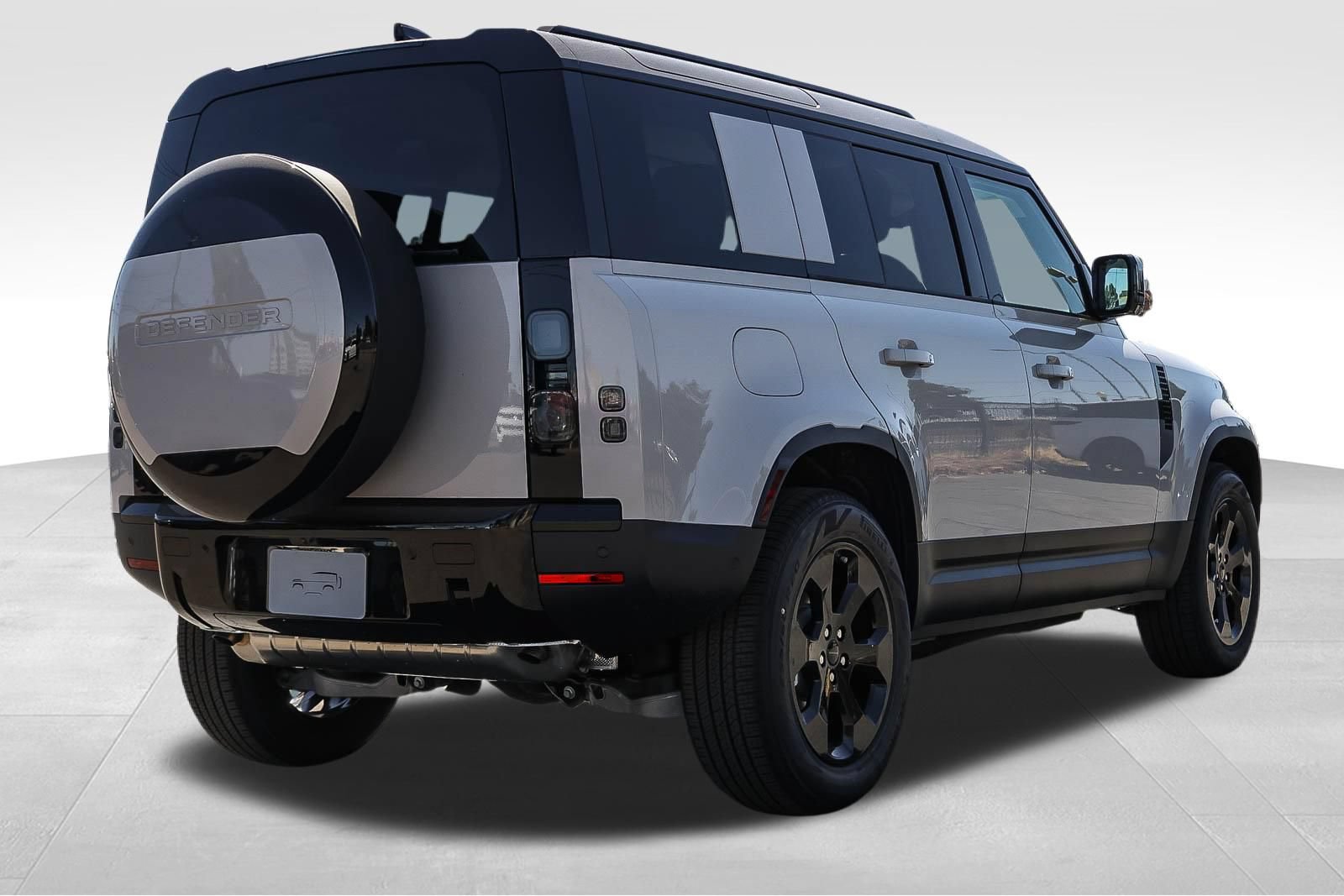 New 2026 Land Rover Defender 110 S AWD/4WD image 5
