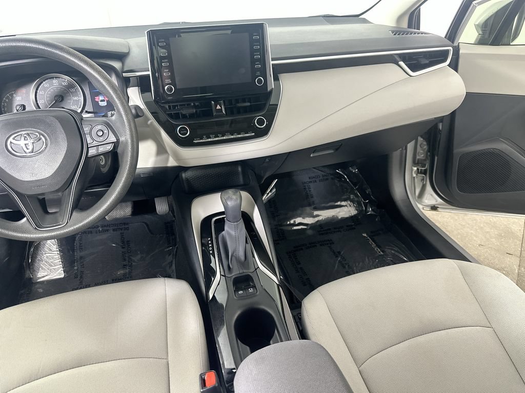 Used 2020 Toyota Corolla LE FWD image 21