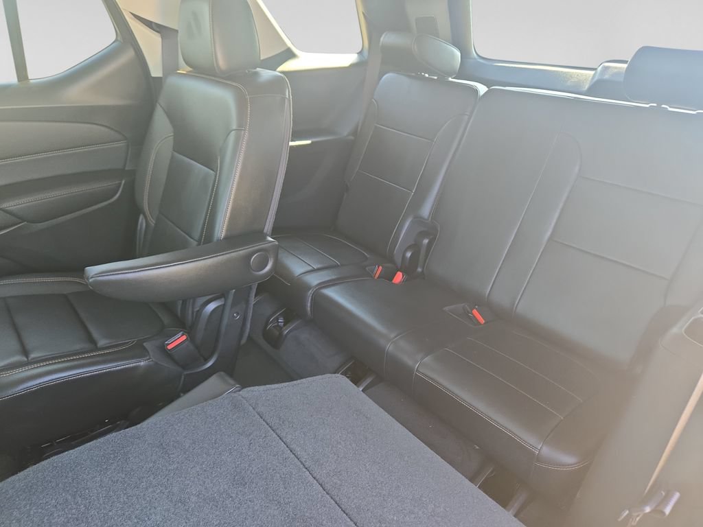 Used 2021 Chevrolet Traverse LT w/ LPO, Floor Liner Package AWD/4WD image 39