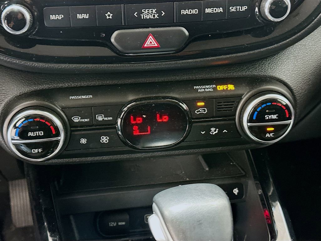 Used 2022 Kia Soul Turbo FWD image 16