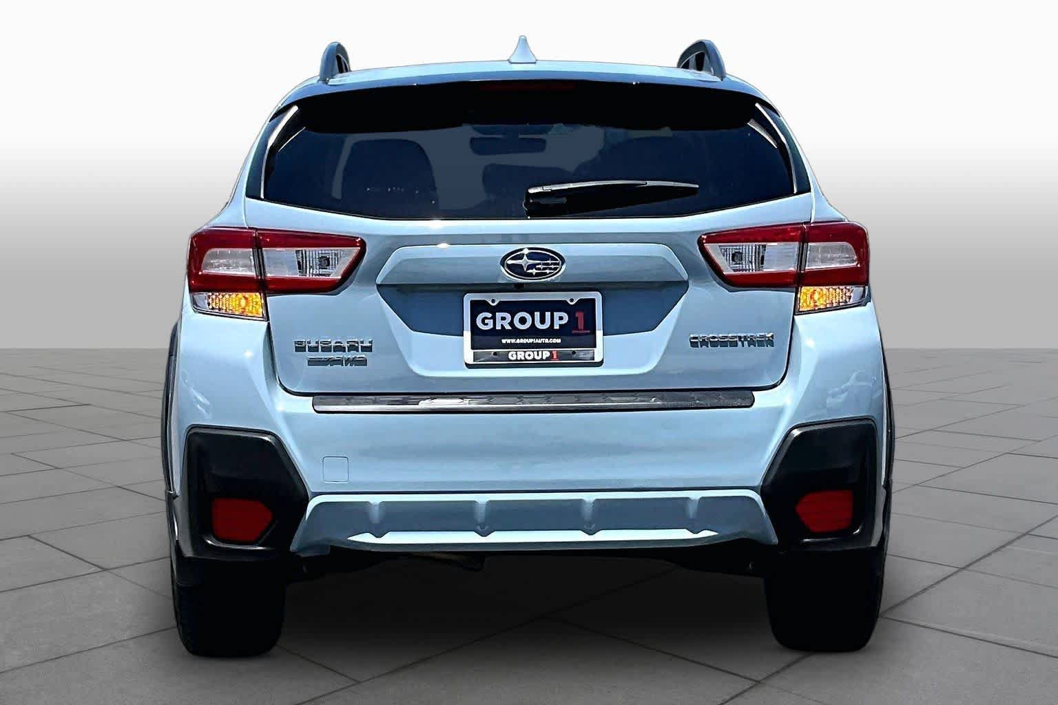 Used 2018 Subaru Crosstrek 2.0i Premium w/ Popular Package #2 AWD/4WD image 4