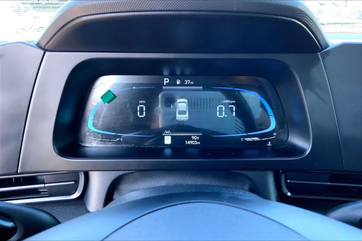 Used 2025 Hyundai Elantra Sport FWD image 21