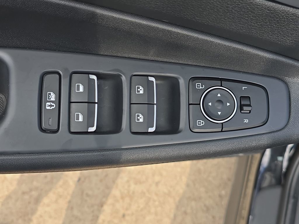 Used 2023 Hyundai Santa Fe SEL image 27