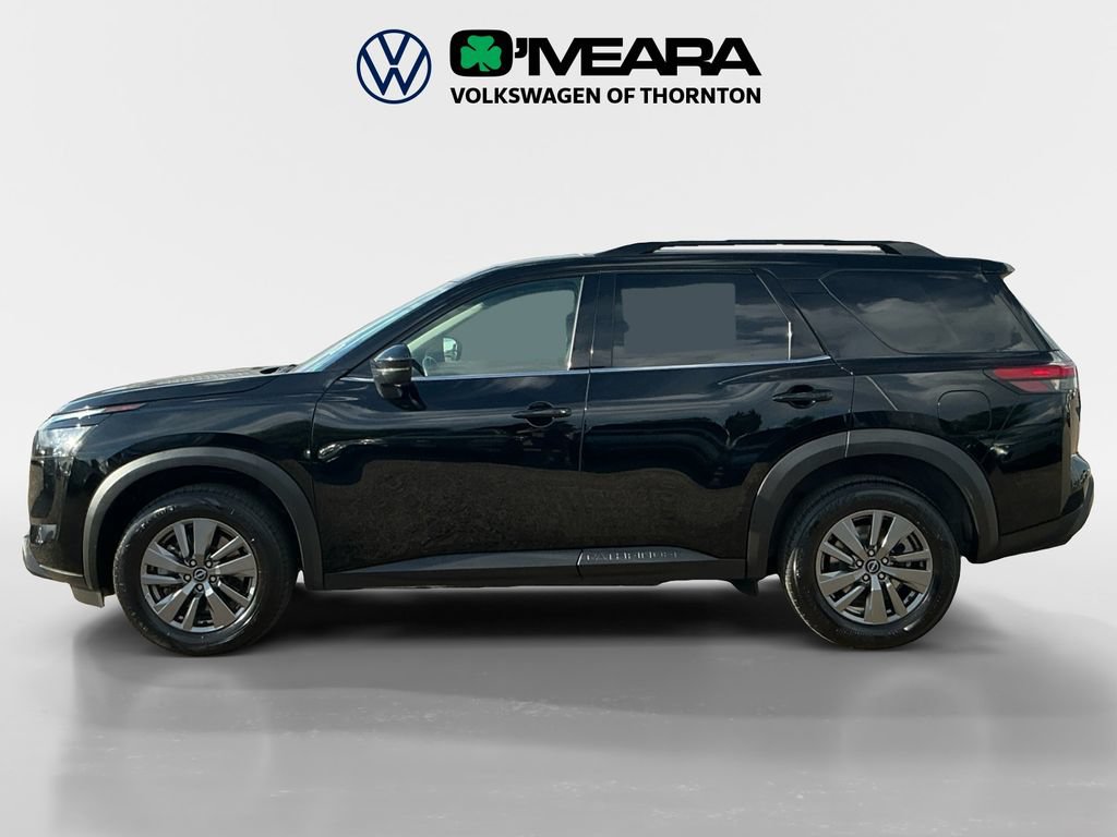 Used 2025 Nissan Pathfinder SV AWD/4WD image 2