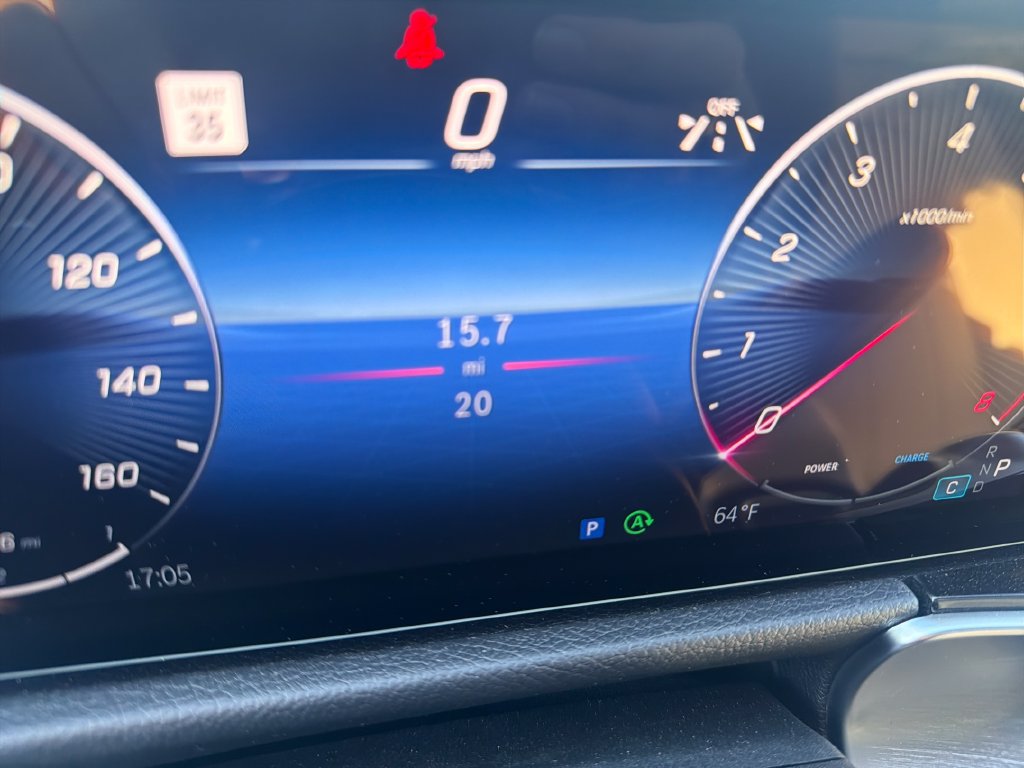 New 2026 Mercedes-Benz GLB 250 4MATIC image 24