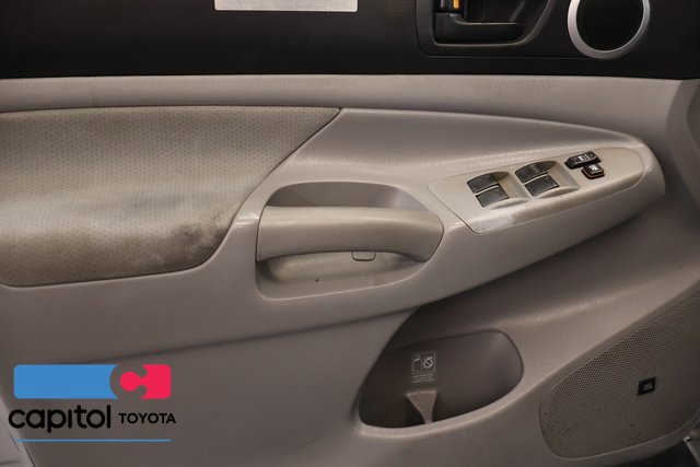 Used 2011 Toyota Tacoma PreRunner w/ TRD Off-Road Pkg w/JBL Audio RWD image 9