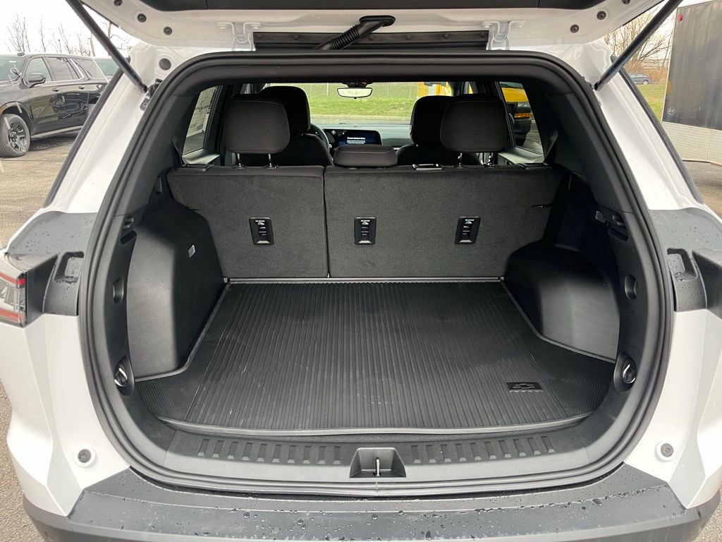 New 2026 Chevrolet Equinox LT w/ Safety and Technology Package image 29