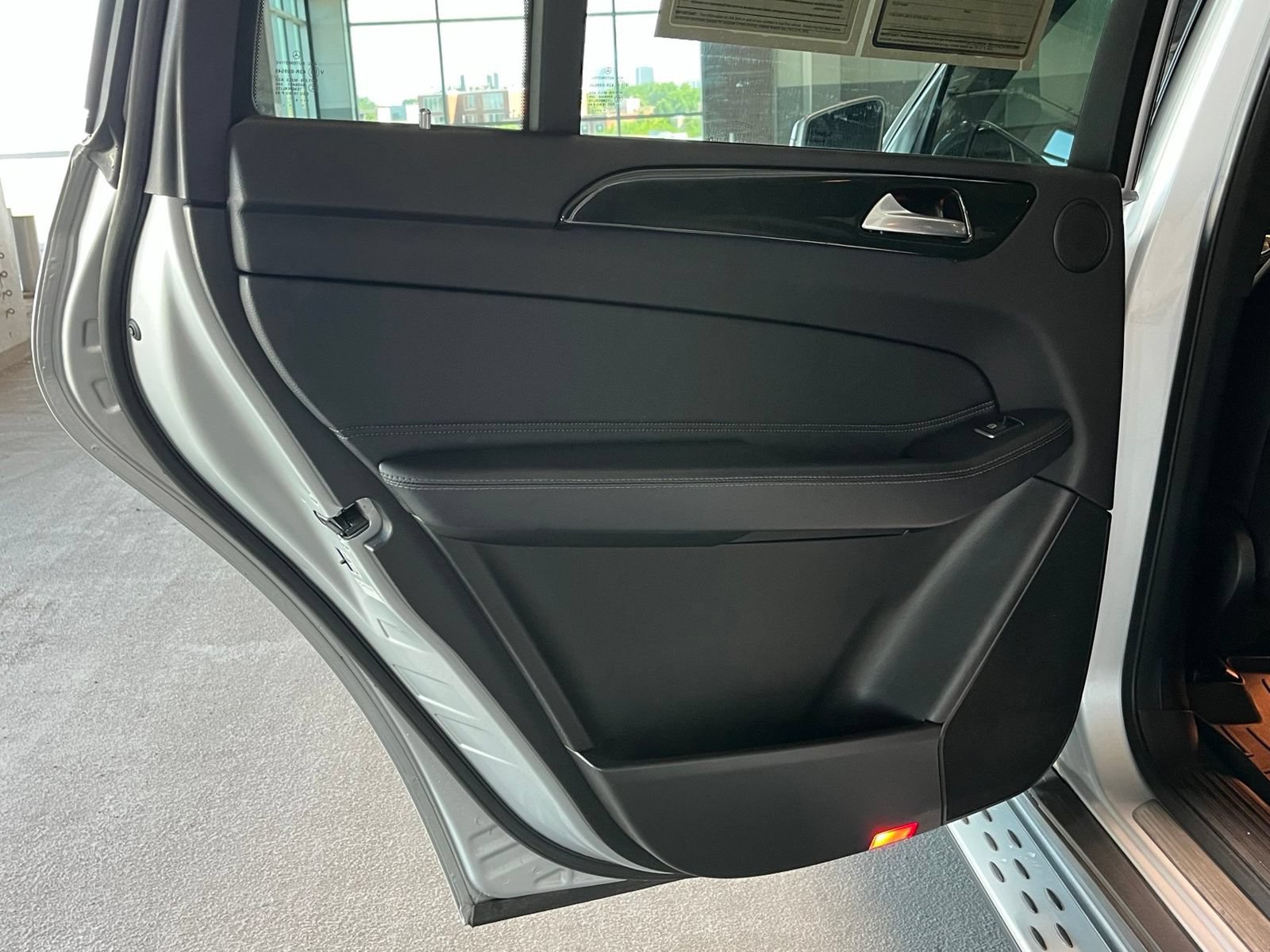 Used 2019 Mercedes-Benz GLS 450 4MATIC image 37