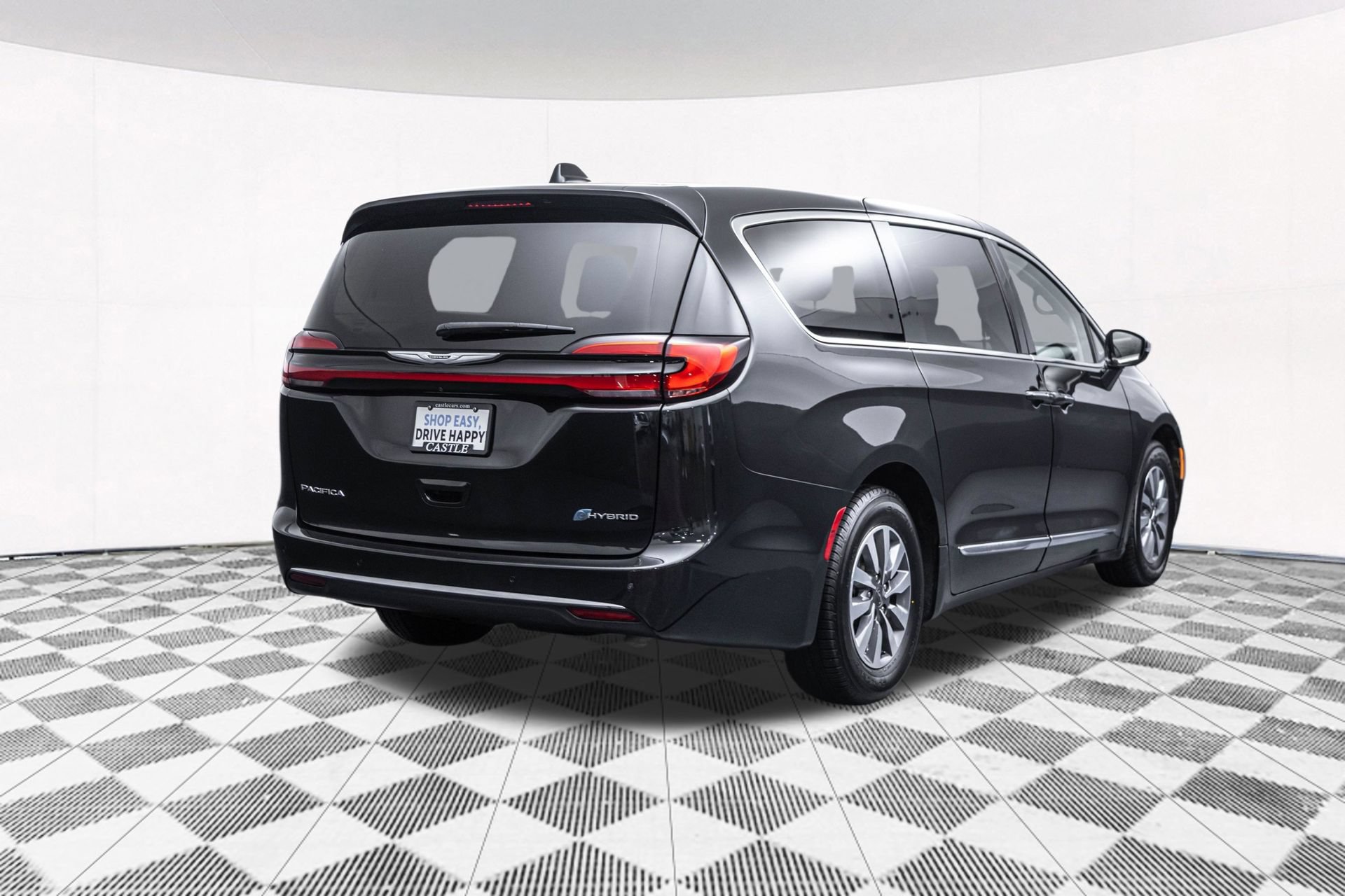 Used 2023 Chrysler Pacifica Limited FWD image 12