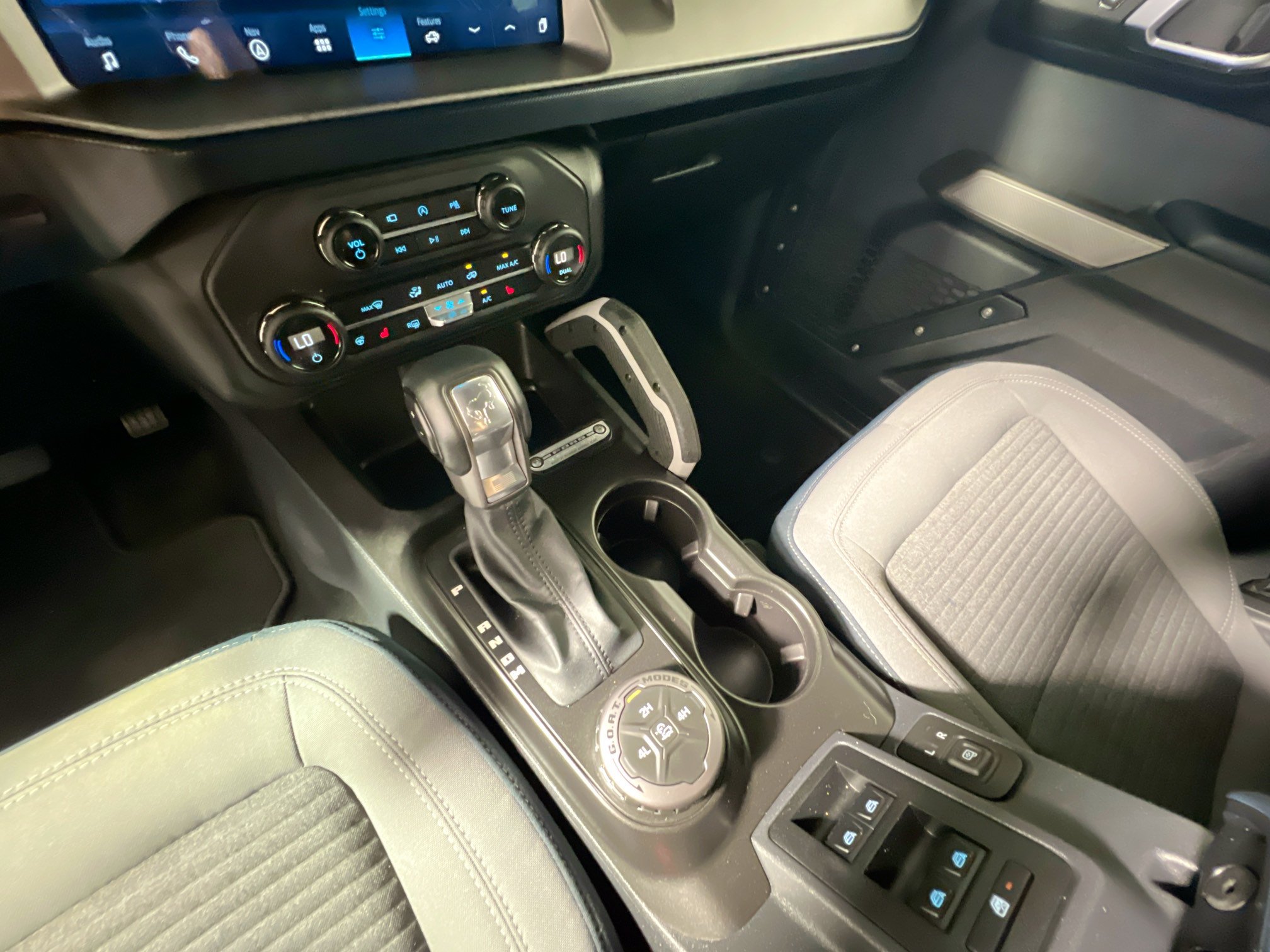 Used 2021 Ford Bronco Outer Banks AWD/4WD image 25