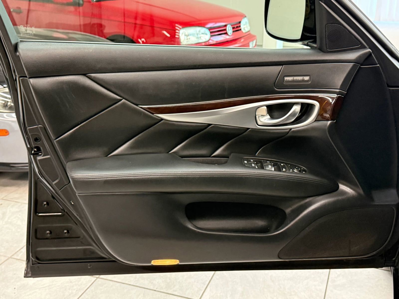 Used 2013 INFINITI M37 w/ Premium Pkg RWD image 15