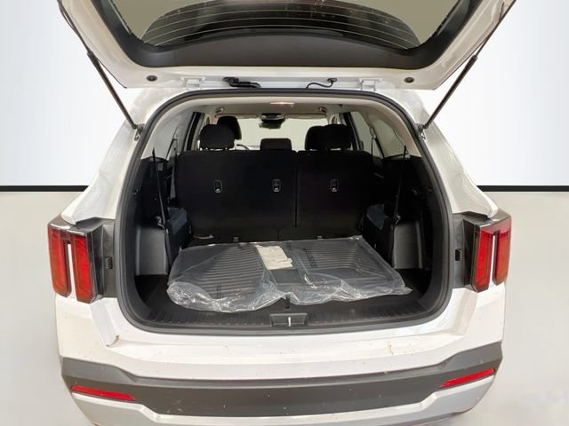 New 2026 Kia Sorento LX FWD image 25