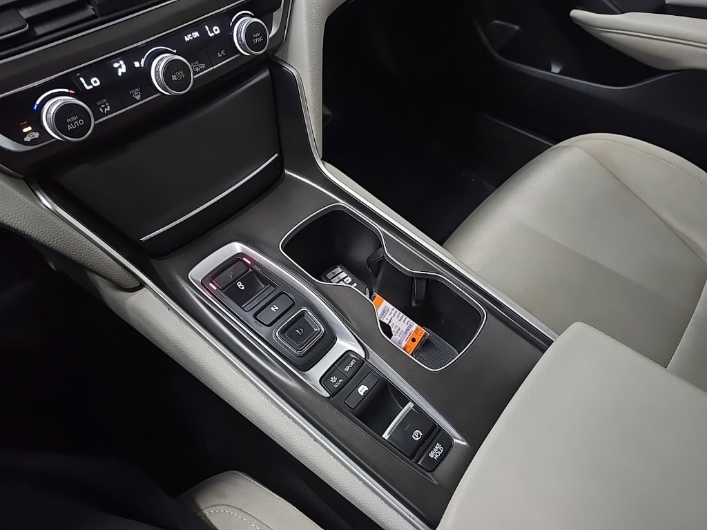 Used 2018 Honda Accord Hybrid image 26