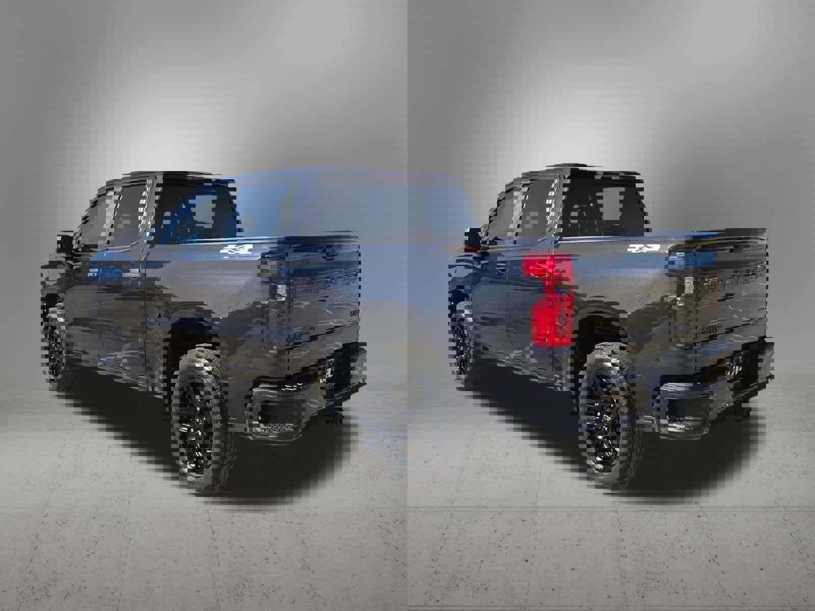 Used 2022 Chevrolet Silverado 1500 Custom w/ LPO, Dark Essentials Package image 4