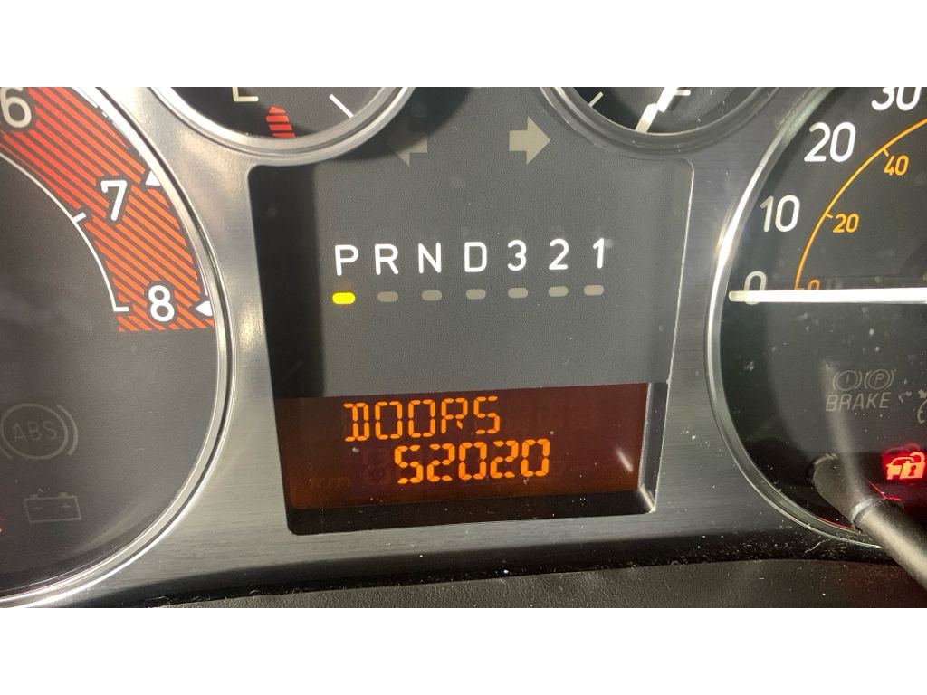 Used 2009 HUMMER H3 Alpha image 17