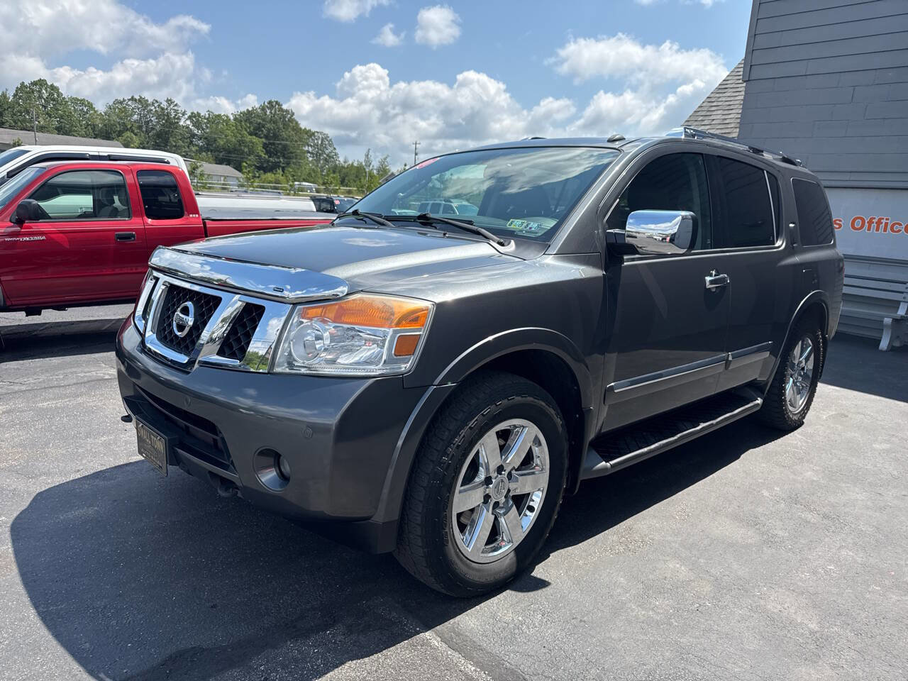 Used 2010 Nissan Armada Platinum image 3
