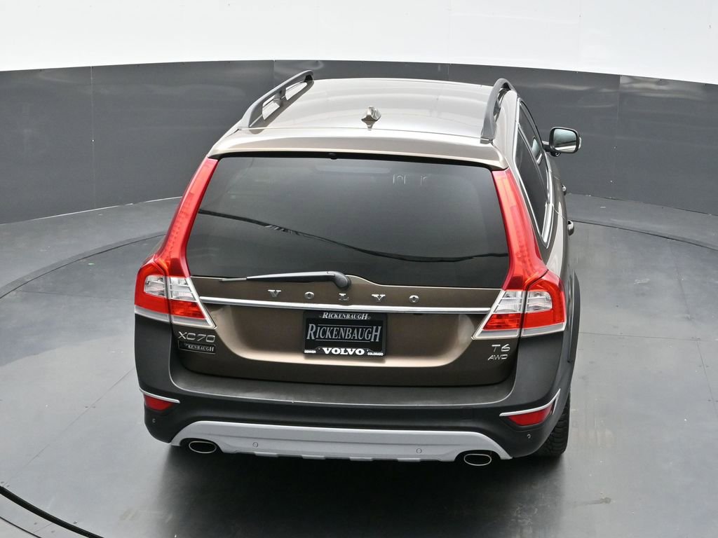 Used 2015 Volvo XC70 T6 w/ Climate Package image 21
