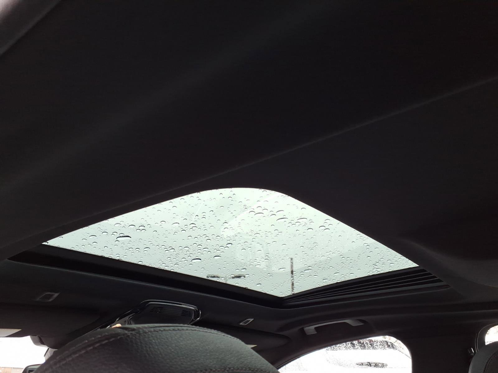 Used 2023 BMW 540i xDrive w/ Premium Package image 5