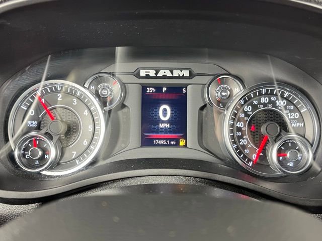 Used 2024 RAM 2500 Big Horn w/ Sport Appearance Package image 17