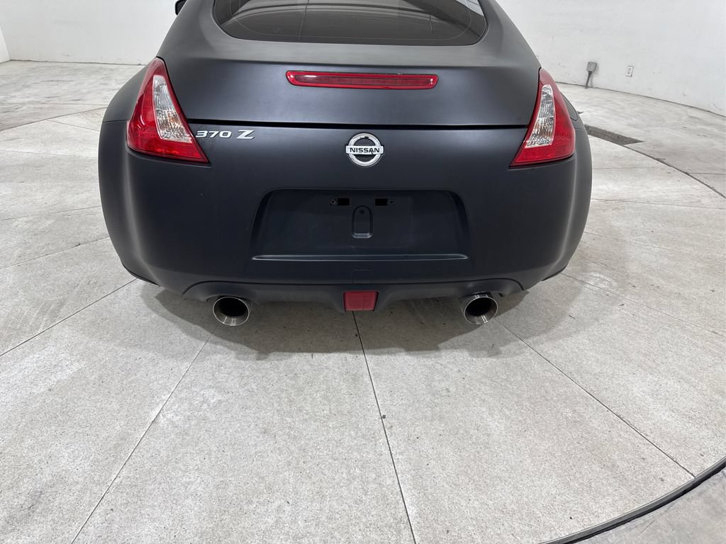 Used 2016 Nissan 370Z Coupe RWD image 25