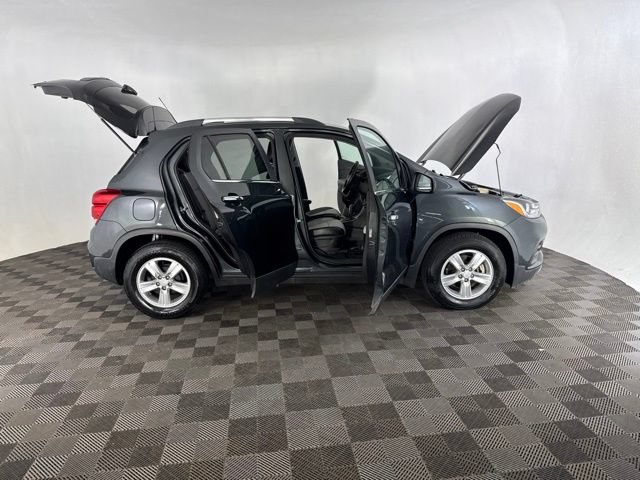 Used 2019 Chevrolet Trax LT w/ Driver Confidence Package FWD image 13