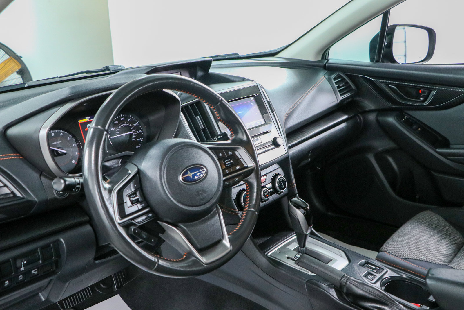 Used 2020 Subaru Crosstrek 2.0i Premium w/ Moonroof Package 1 AWD/4WD image 23