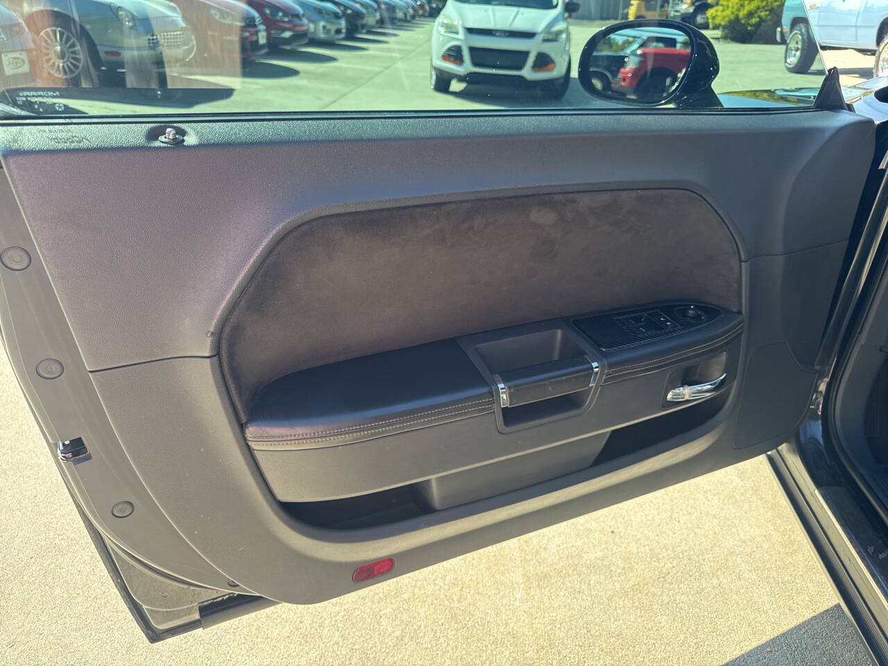 Used 2011 Dodge Challenger SRT8 RWD image 13