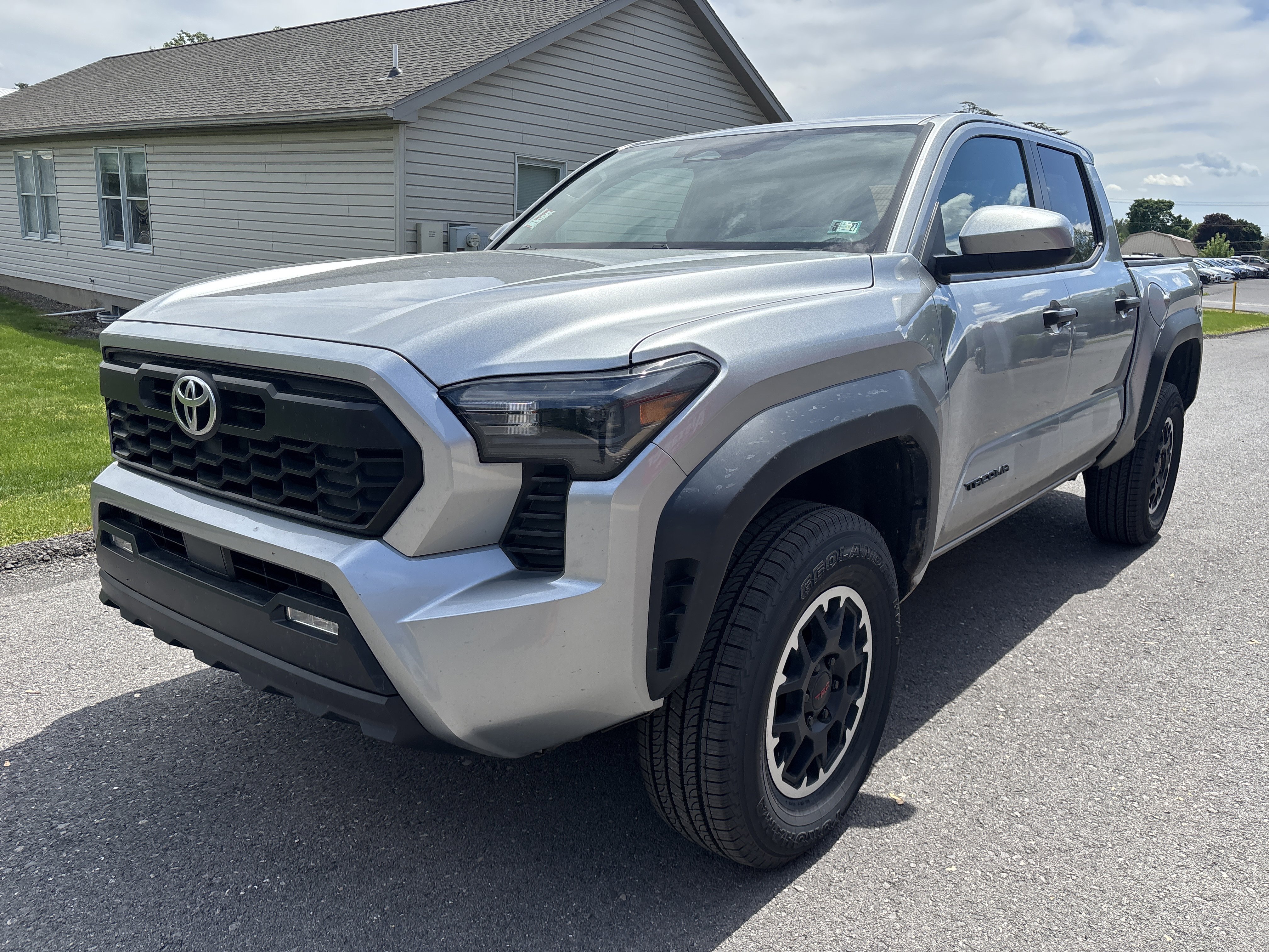 Used 2024 Toyota Tacoma TRD Off-Road AWD/4WD image 7