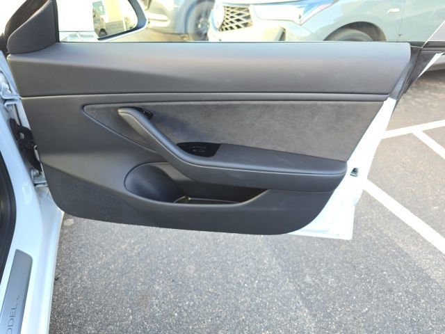 Used 2020 Tesla Model 3 Long Range image 21