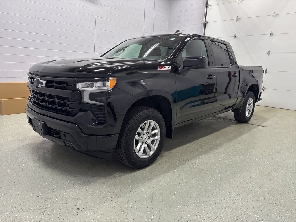 Used 2024 Chevrolet Silverado 1500 RST AWD/4WD image 10