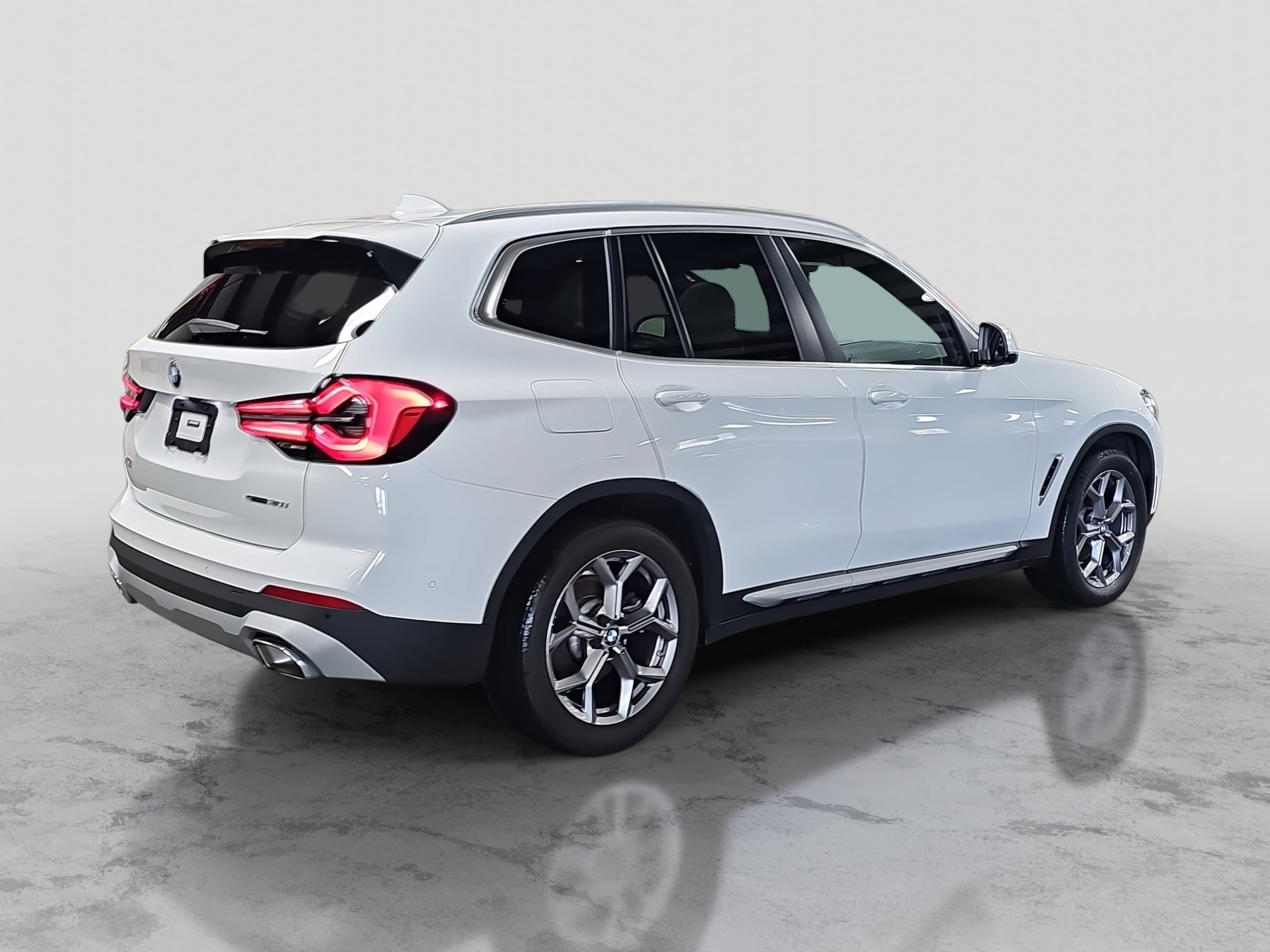 Used 2023 BMW X3 sDrive30i w/ Convenience Package image 5
