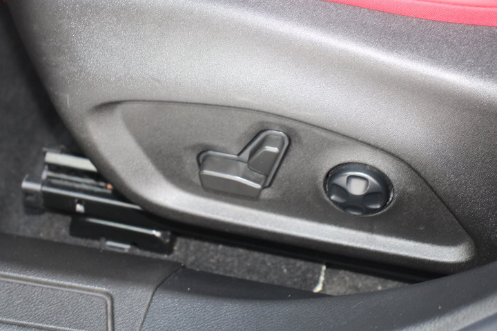 Used 2024 Dodge Hornet R/T Plus w/ Tech Pack Plus w/o Parking image 12