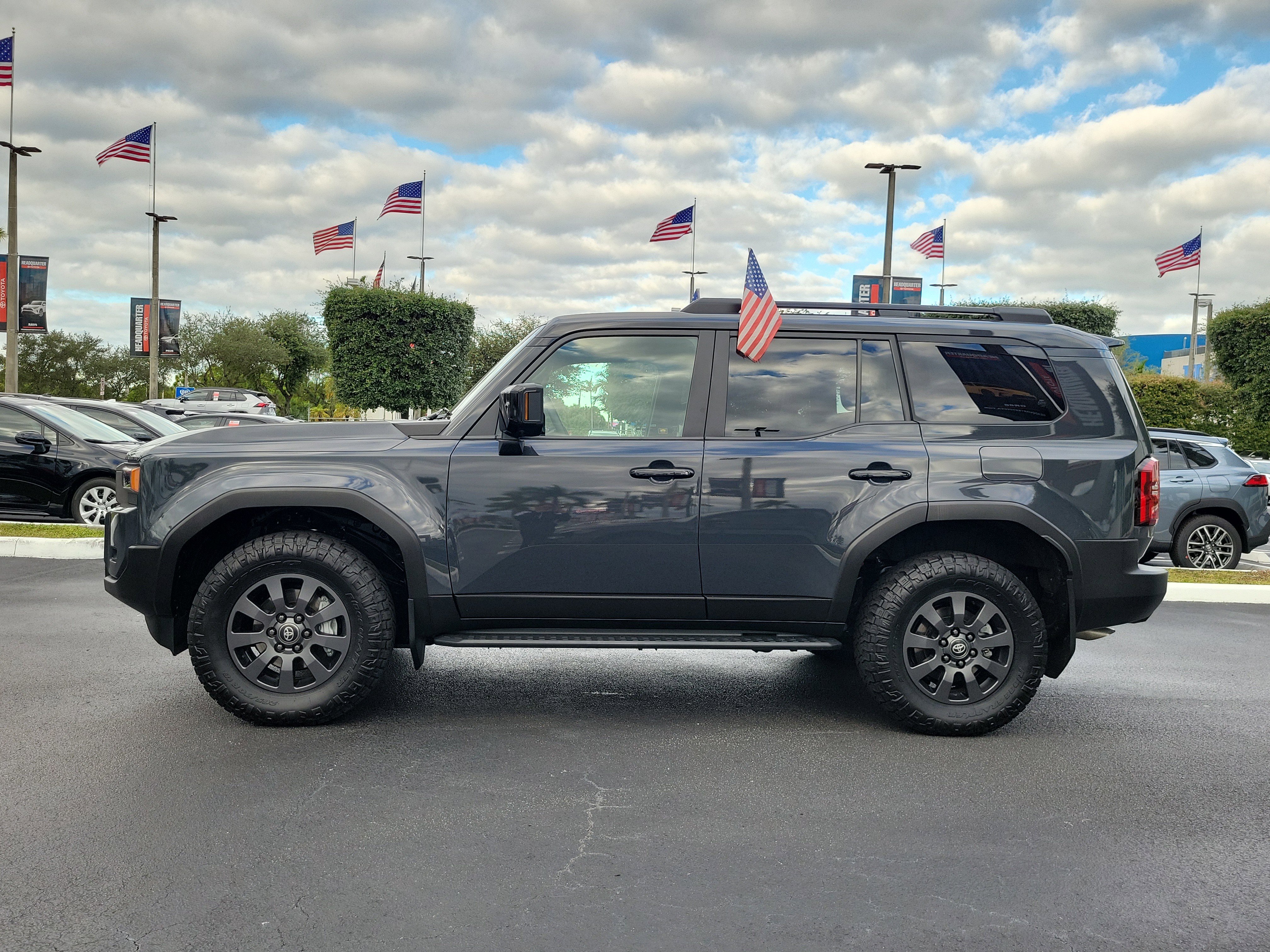 Used 2024 Toyota Land Cruiser image 7